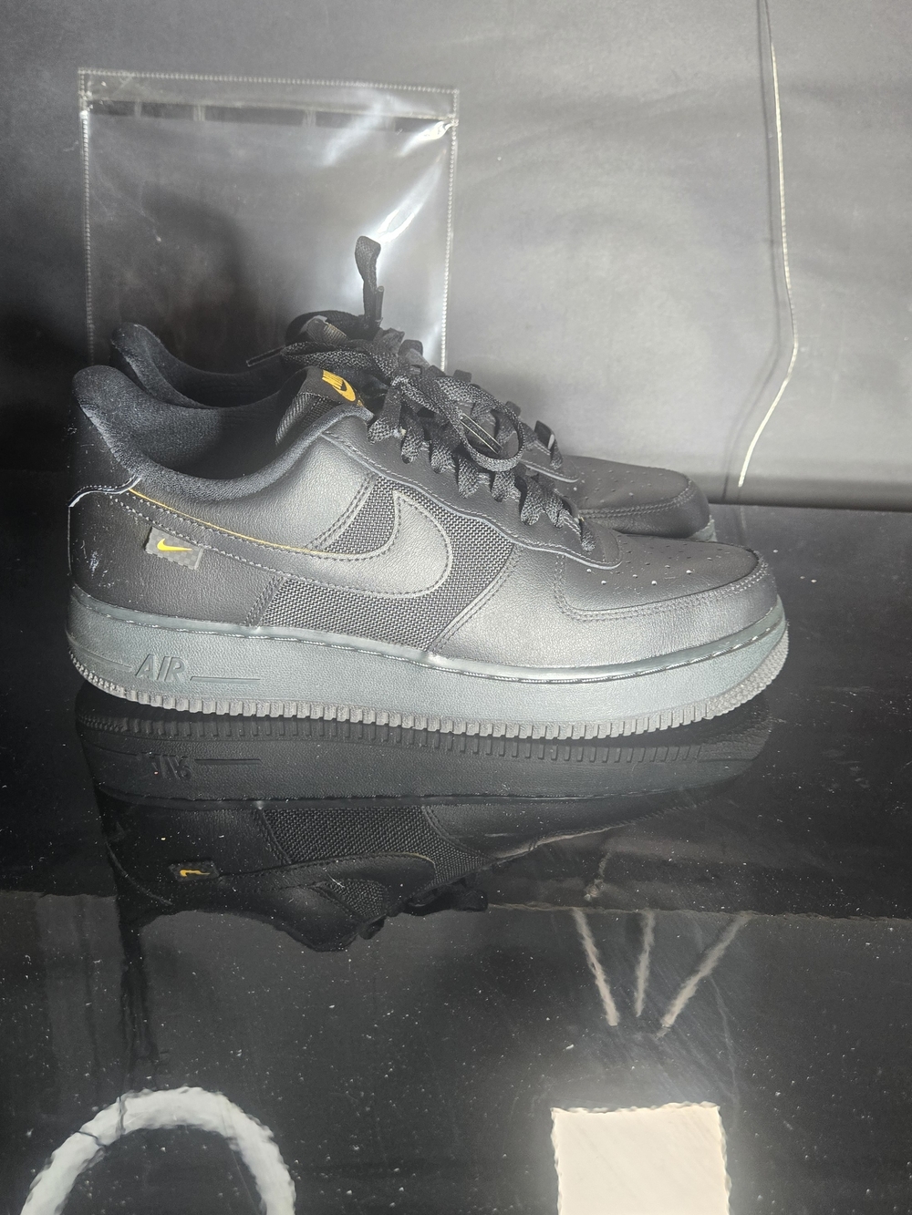 Nike Air Force 1 Low Black University Gold FZ4617-001 Men's Size 9.5